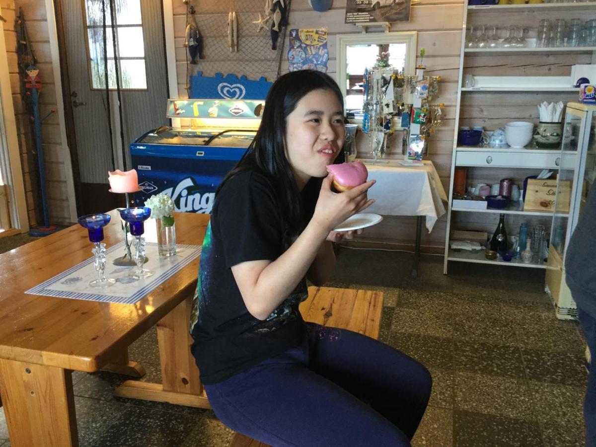 Lomakyla Kultahiekat Hotel Manamansalo Buitenkant foto
