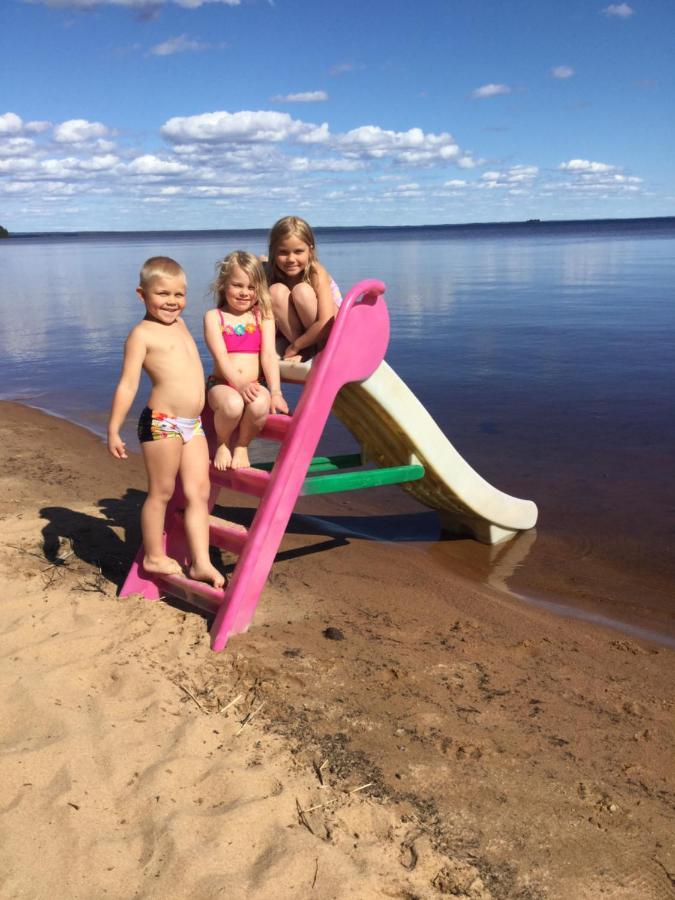 Lomakyla Kultahiekat Hotel Manamansalo Buitenkant foto