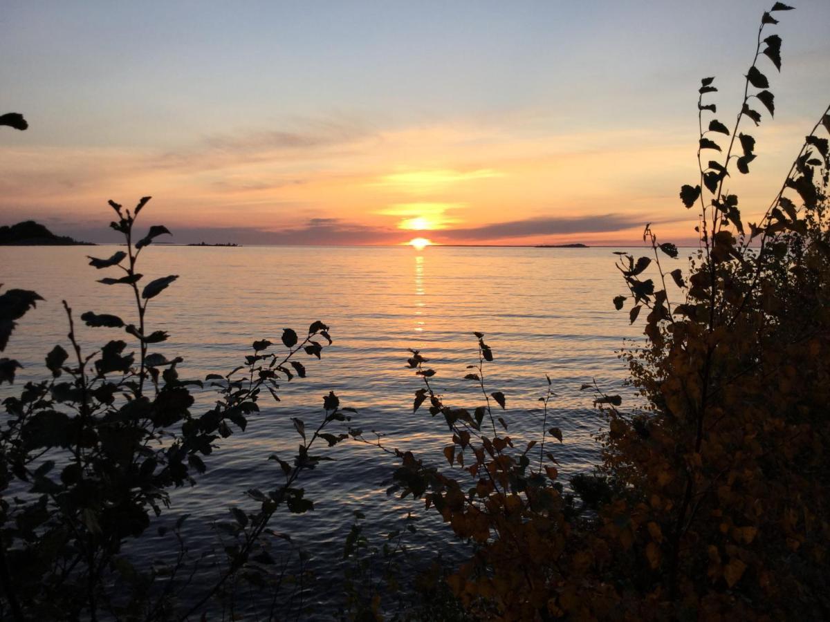 Lomakyla Kultahiekat Hotel Manamansalo Buitenkant foto