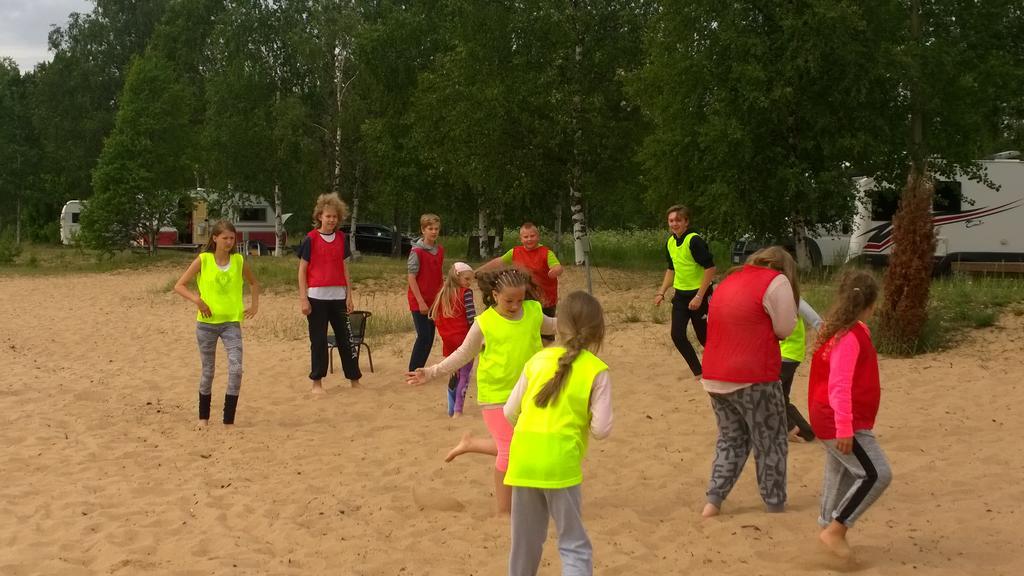 Lomakyla Kultahiekat Hotel Manamansalo Buitenkant foto