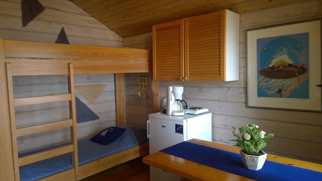 Lomakyla Kultahiekat Hotel Manamansalo Buitenkant foto