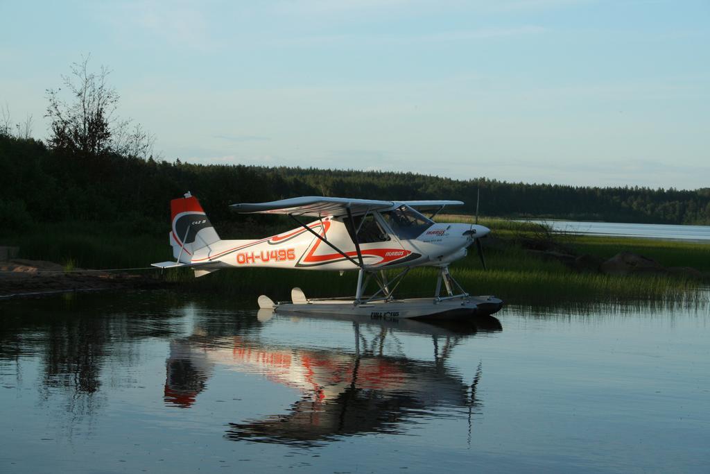 Lomakyla Kultahiekat Hotel Manamansalo Buitenkant foto
