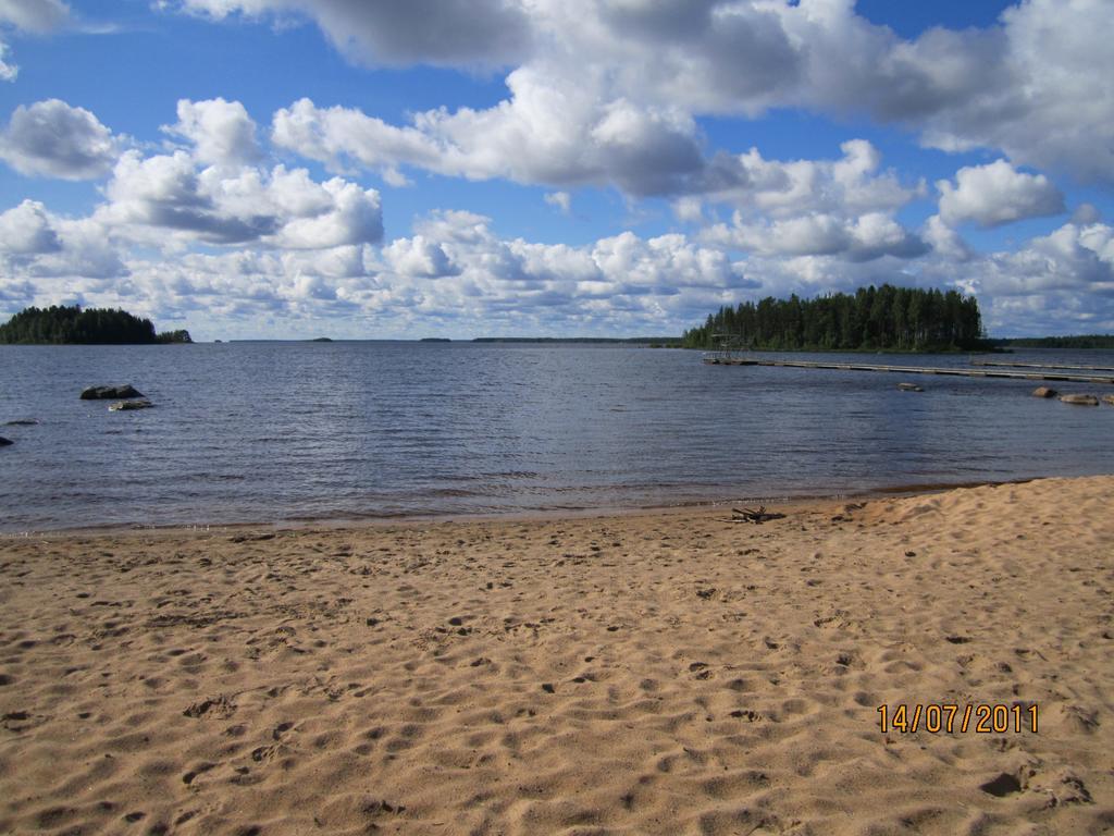 Lomakyla Kultahiekat Hotel Manamansalo Buitenkant foto