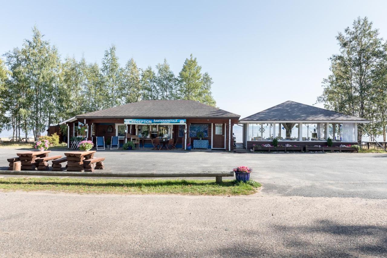 Lomakyla Kultahiekat Hotel Manamansalo Buitenkant foto